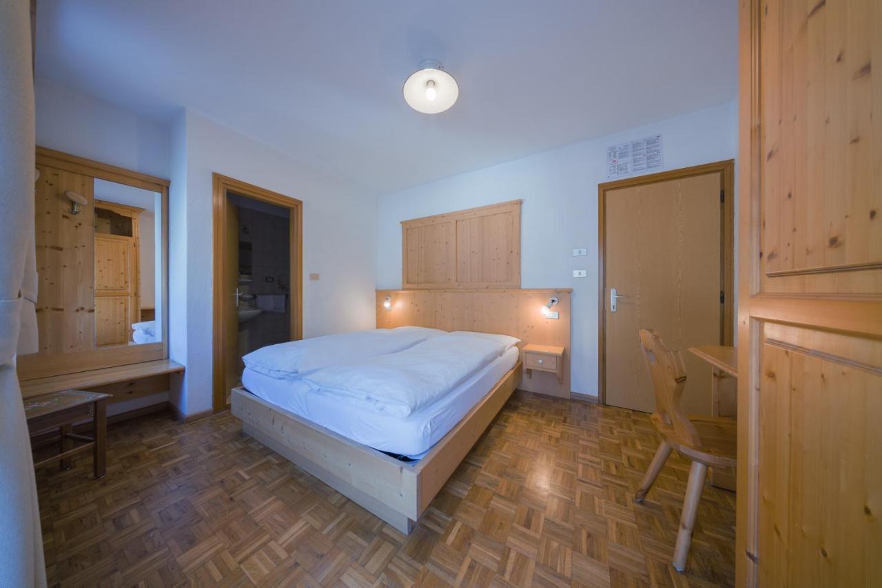 Locanda Pensione Maria Vigo di Fassa Exteriör bild