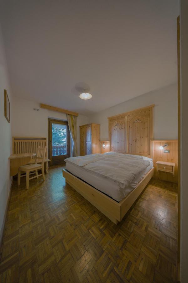 Locanda Pensione Maria Vigo di Fassa Exteriör bild